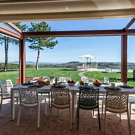 Holiday home Awesome In