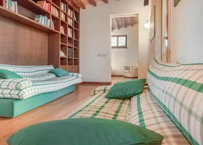 Awesome In Holiday home Macerata